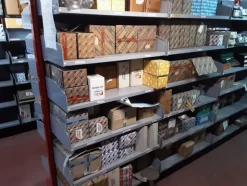 1#6273 Stock di ricambi per veicoli
