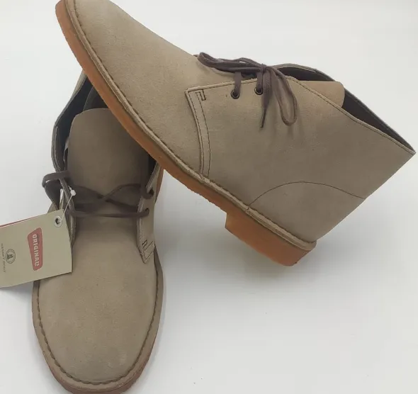 Stock scarpe nuove di marchi italiani