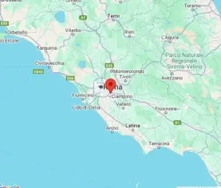 #24434 Struttura commerciale con cortile privato