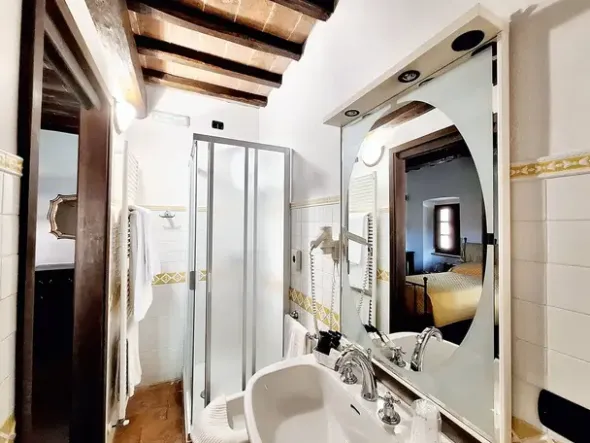 #15016 Struttura ricettiva con centro benessere e campo da golf