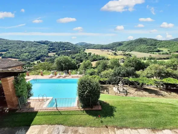 #15016 Struttura ricettiva con centro benessere e campo da golf