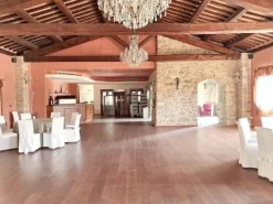 #15016 Struttura ricettiva con centro benessere e campo da golf