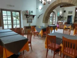 #15016 Struttura ricettiva con centro benessere e campo da golf