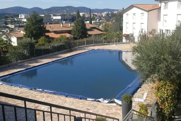 #12967 Struttura ricettiva con piscina