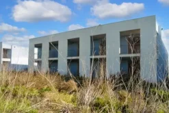 #6745 Struttura turistica in costruzione vicino al mare