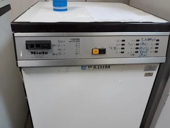 27#3675 Stufa a temperatura variale Biemme e autoclave Cisa