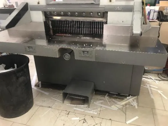 2#4272 Tagliacarte programmabile Polar 78XS