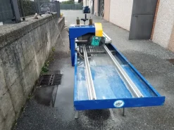 Taglierina ad acqua grossi formati e battiscopa