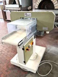taglierina orizzontale per pane usata