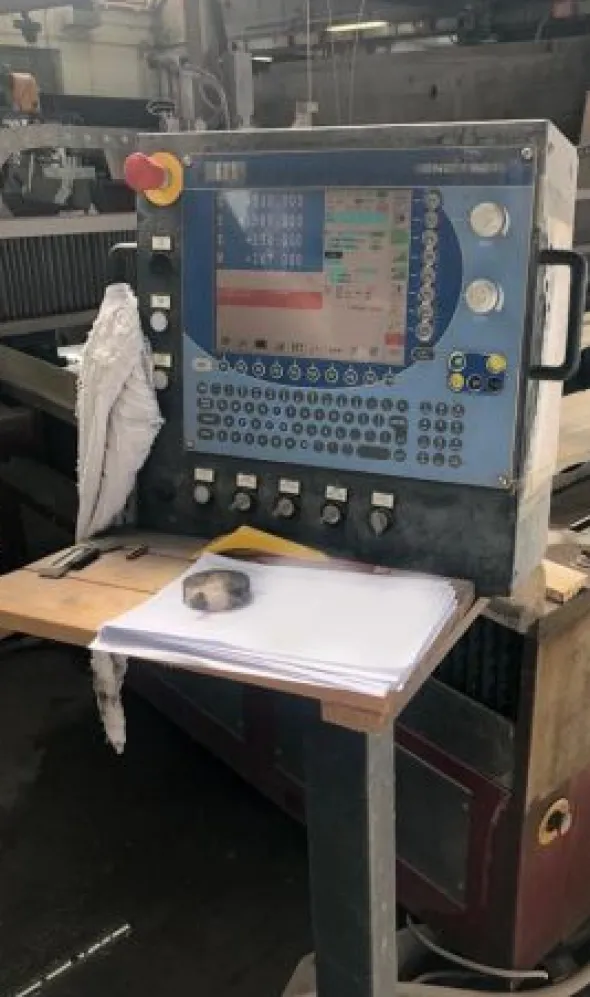 Taglio ad acqua Waterjet doppia testa