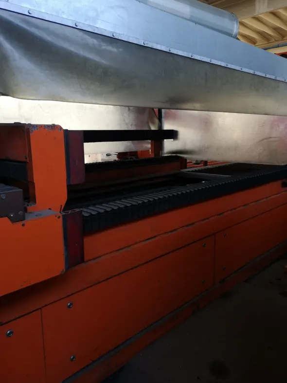 Taglio laser bystronic