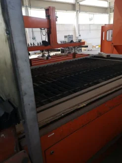 Taglio laser bystronic