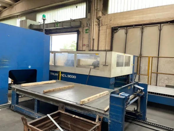 Taglio laser Trumpf Mod Trumatic l 3030 1,8 kw