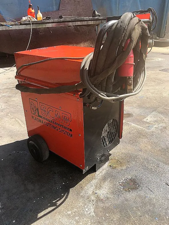 Taglio plasma SCAB plasma Star 33