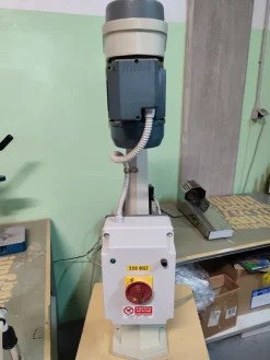 tappatrice semiautomatica a due rulli