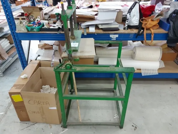 4#7341 Tavoli da lavoro