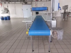 10#79500 Tavoli da lavoro meccanizzati