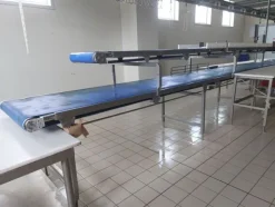 10#79500 Tavoli da lavoro meccanizzati