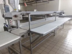 10#79500 Tavoli da lavoro meccanizzati