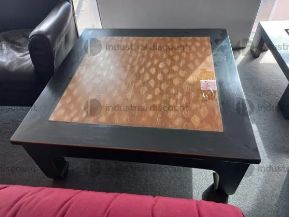 54#9481 Tavolo con banquette e poltrona