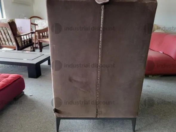 54#9481 Tavolo con banquette e poltrona