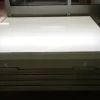 TAVOLO LUMINOSO CON CASSETTIERA