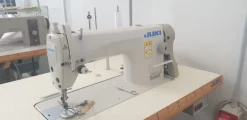 TAVOLO TAGLIO E STESURA MACCHINE DA CUCIRE TESSUTI