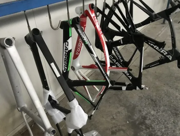 6#5221 Telai forcelle e tubulari per biciclette