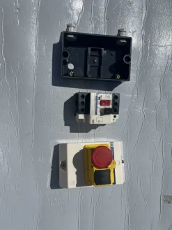 TELEMECANIQUE Interruttore protezione motore trifase