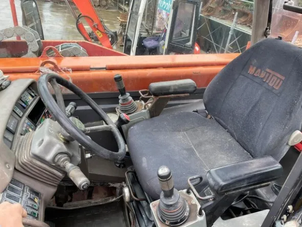 1#6111 Telescopico Manitou
