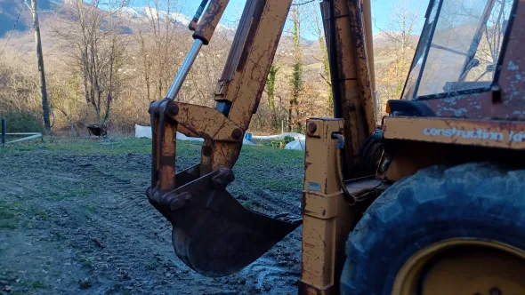 TERNA CASE 580 G 4 RUOTE MOTRICI