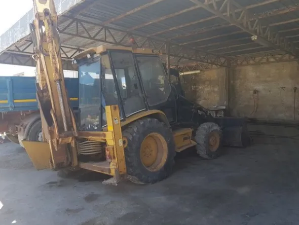 1#5802 Terna Caterpillar 428 C