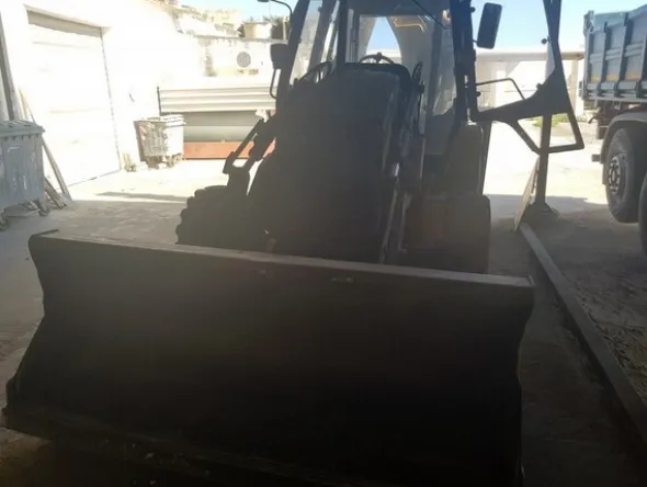 1#5802 Terna Caterpillar 428 C