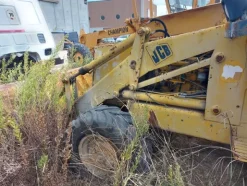 1#7975 Terna gommata Palazzani e Sollevatore con forche Manitou