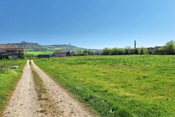 #23510 Terreni agricoli di 105.216 mq