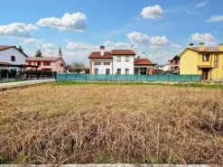 #20332 Terreni edificabili residenziali di 5.900 mq