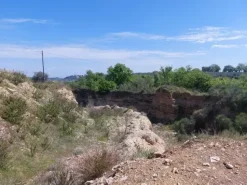 #24765 Terreno a cava di 11.990 mq