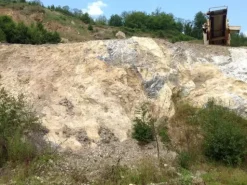 #16182 Terreno adibito a cava di estrazione