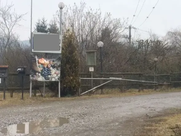 #19914 Terreno agricolo con abitazione e servizi