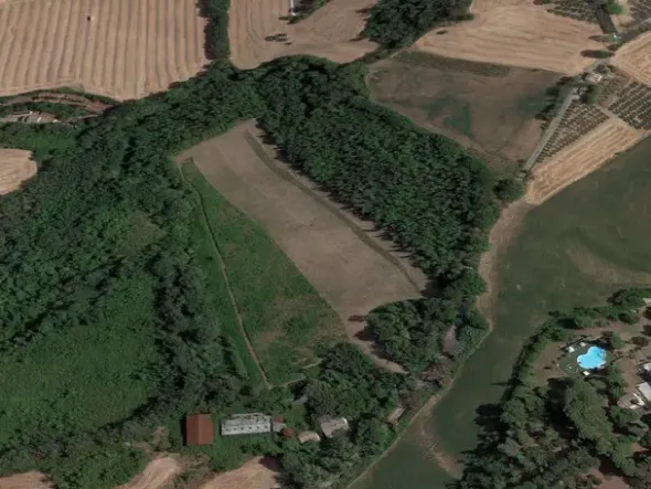 #18151 Terreno agricolo di 100730 mq