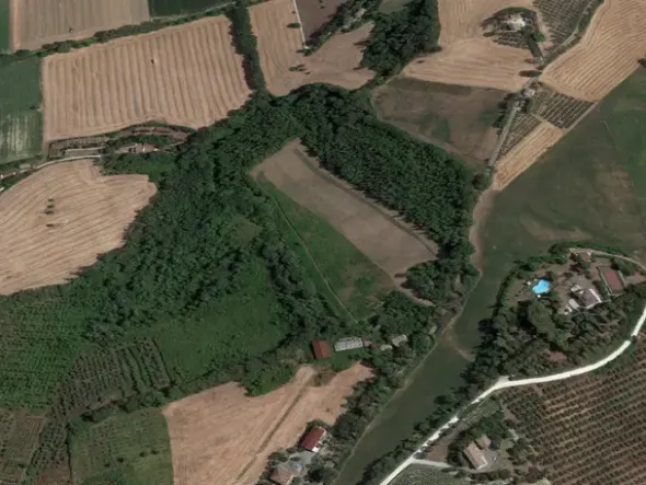 #18151 Terreno agricolo di 100730 mq