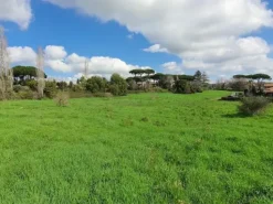 #24789 Terreno a verde privato attrezzato
