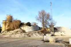 #23647 Terreno con impianto produzione calcestruzzi e inerti