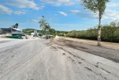 #23616 Terreno di 58.720 mq