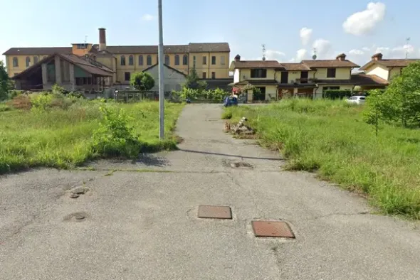 #26112 Terreno edificabile a carattere residenziale