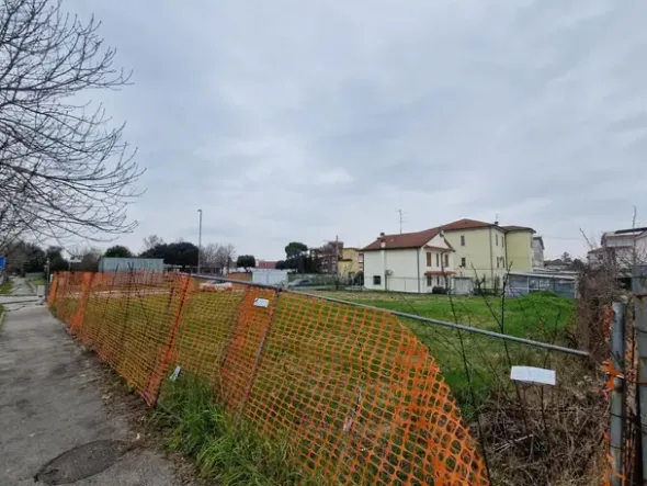 #25821 Terreno edificabile a Forlì
