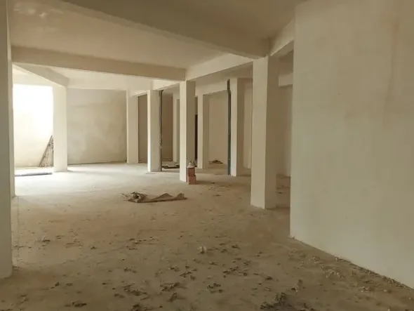 #14605 Terreno edificabile con edificio residenziale in costruzione