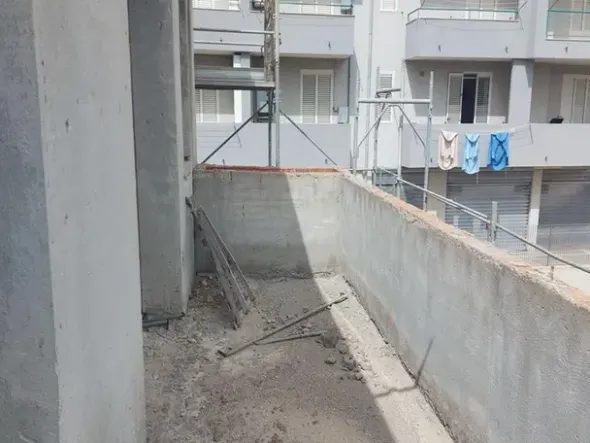 #14605 Terreno edificabile con edificio residenziale in costruzione
