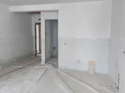 #14605 Terreno edificabile con edificio residenziale in costruzione