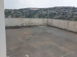 #14605 Terreno edificabile con edificio residenziale in costruzione